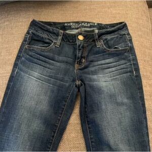 Excellent Preowned Condition American Eagle Jeggings Jeans Size 0. Very cute